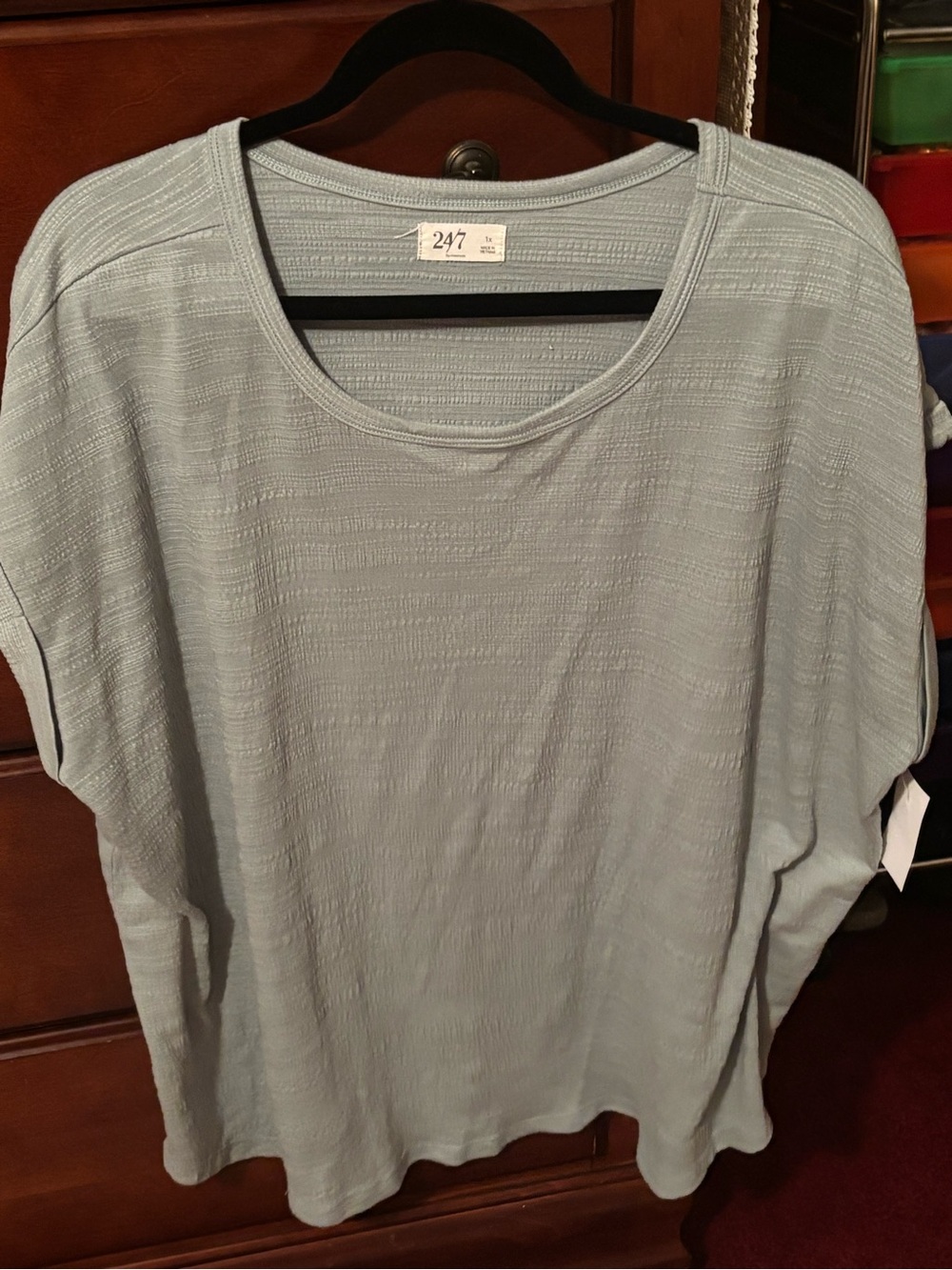 24/7® Women’s Light Green Textured Short Sleeve Top